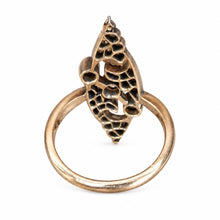 Load image into Gallery viewer, Belle Époque Diamond Navette Ring in 18k Gold and Platinum, circa 1900