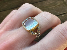 Load image into Gallery viewer, Vintage Aquamarine & Diamond Ring in 18k Yellow Gold