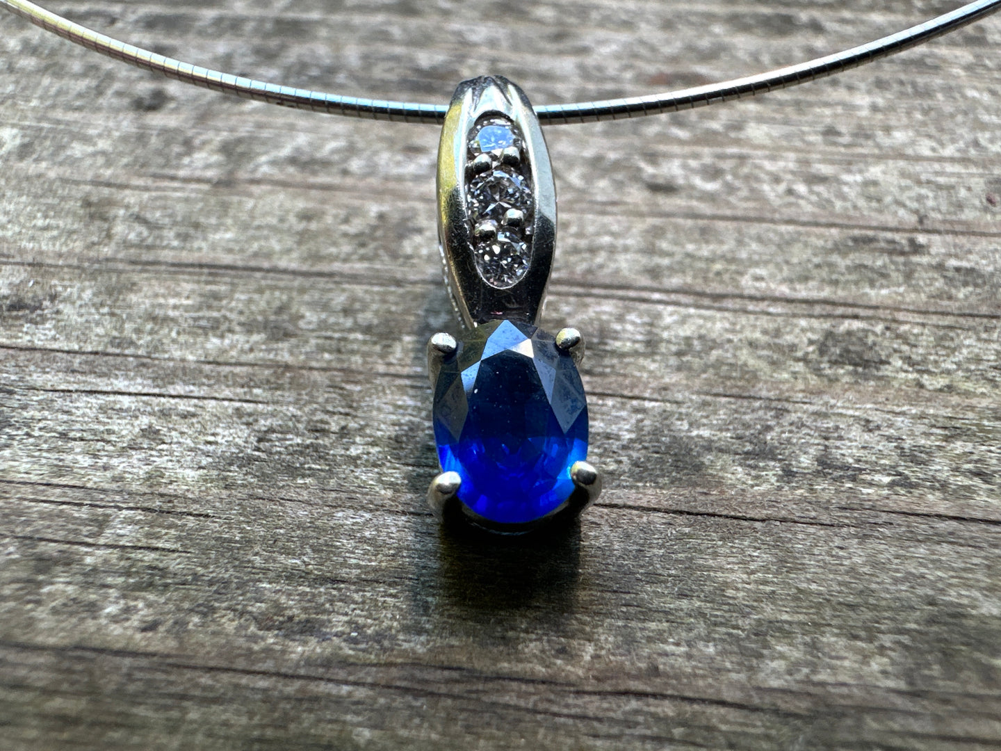 SAPPHIRE AND DIAMOND DROP NECKLACE IN 14KT WHITE GOLD