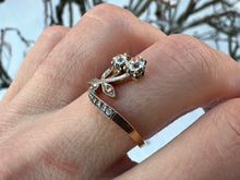 Load image into Gallery viewer, ART NOUVEAU FLORAL DIAMOND RING IN 18KT YELLOW GOLD AND PLATINUM
