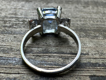 Load image into Gallery viewer, VINTAGE AQUAMARINE AND DIAMOND RING IN 18KT WHITE GOLD

