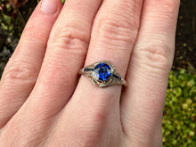 Load image into Gallery viewer, ART DECO SAPPHIRE RING IN 18KT TWO-TONE GOLD
