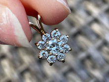 Load image into Gallery viewer, CLUSTER DIAMOND PENDANT IN 14KT GOLD WITH CHAIN
