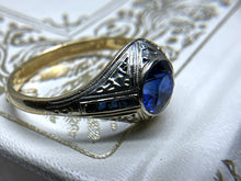 Load image into Gallery viewer, ART DECO SAPPHIRE RING IN 18KT TWO-TONE GOLD
