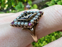 Load image into Gallery viewer, ANTIQUE FRATERNITY CONVERSION RING IN 14KT GOLD
