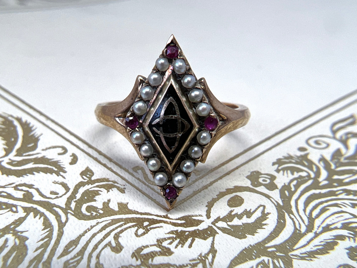 ANTIQUE FRATERNITY CONVERSION RING IN 14KT GOLD